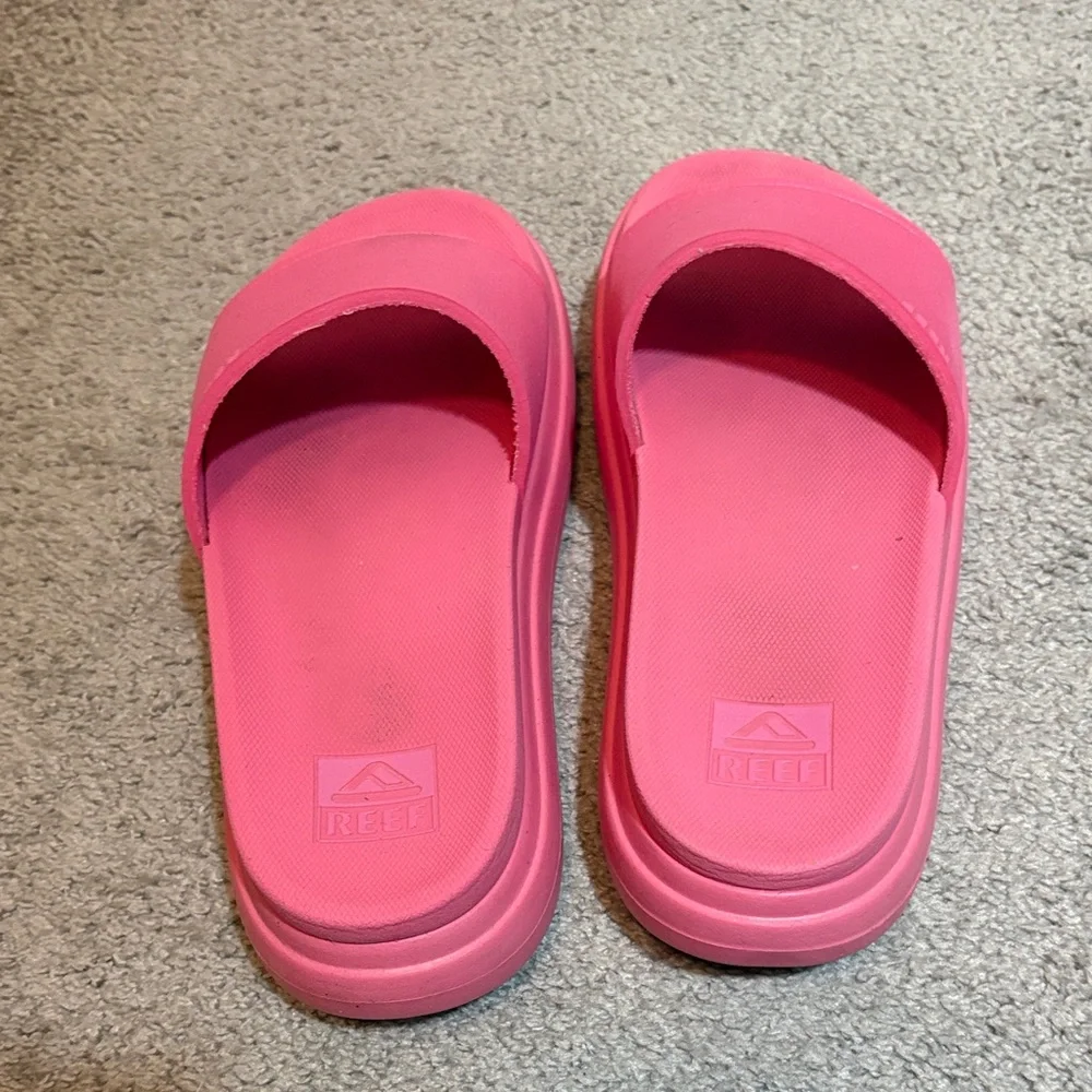 Reef Vibrant Pink Slide Sandals - Picture 3 of 5